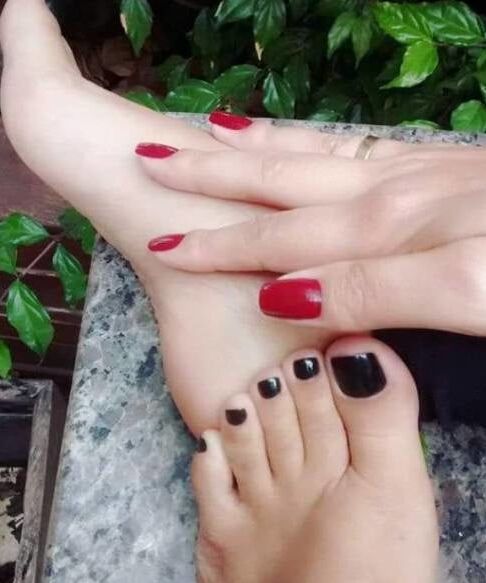 SPRING TIME TOES