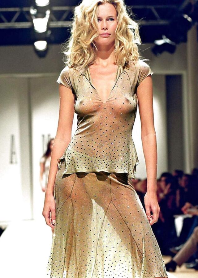 Claudia Schiffer - Elle May &;