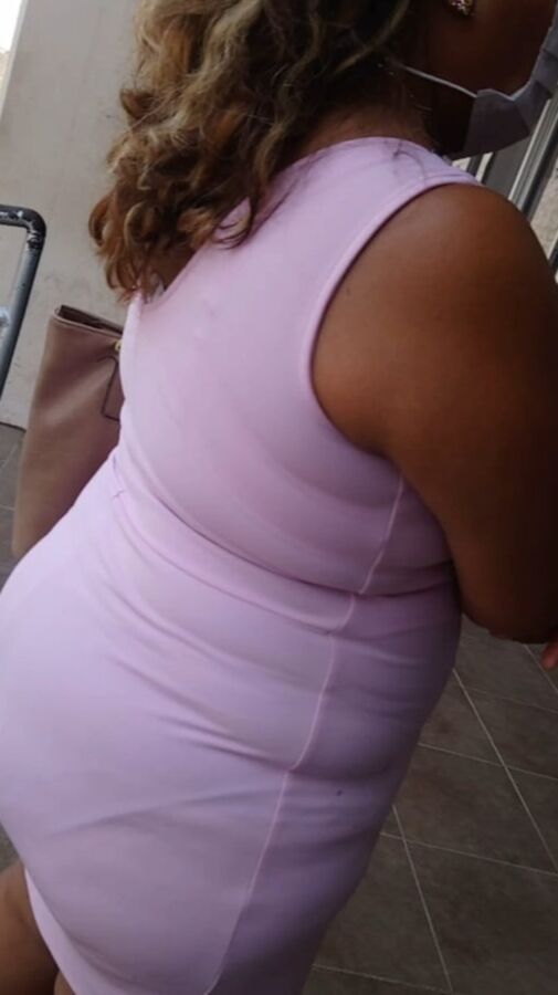 gordita morenita milf transparentando calzon, cojible ella