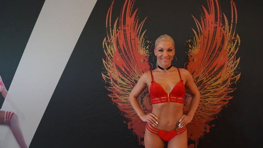 Aby Action - Hot Pics Mix