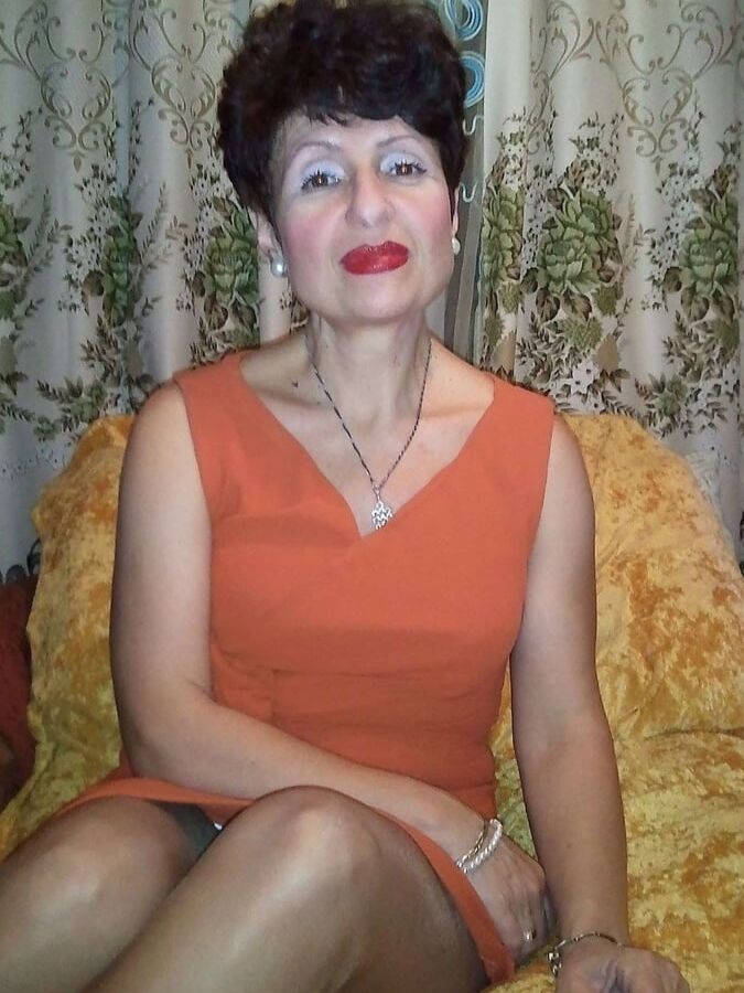 Mature in Pantyhose, Stockings, Nylon, Naylon, Kulotlu Corap