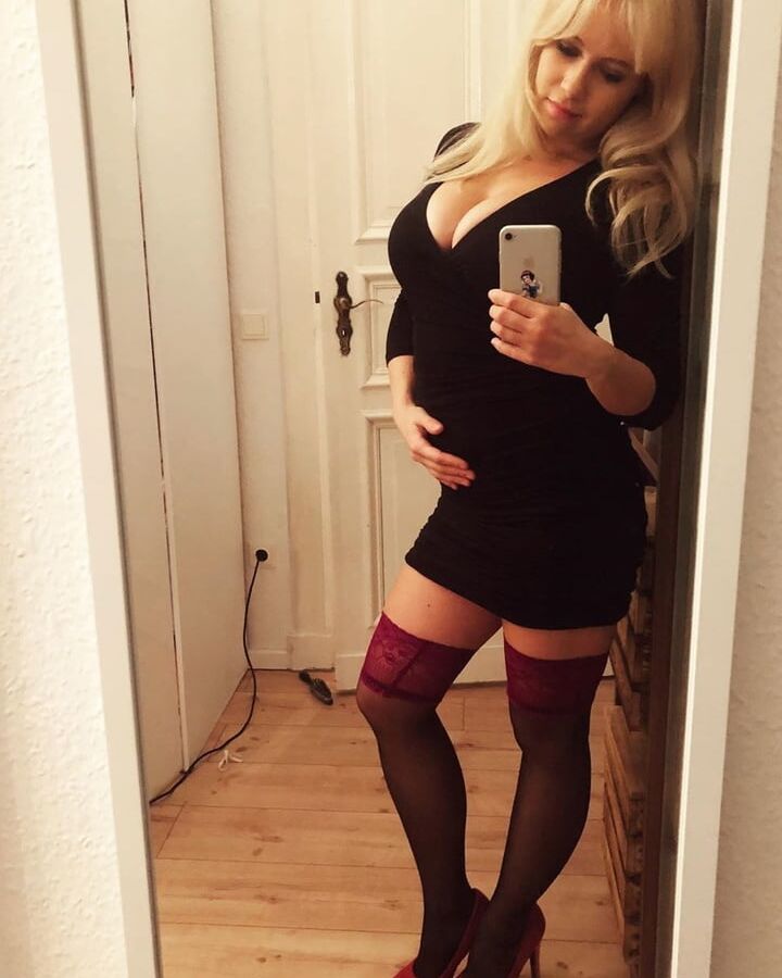 Hot blond amateur Facebookfriend Steffi