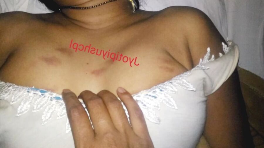 Jyoti bhabi sexy spice homemade