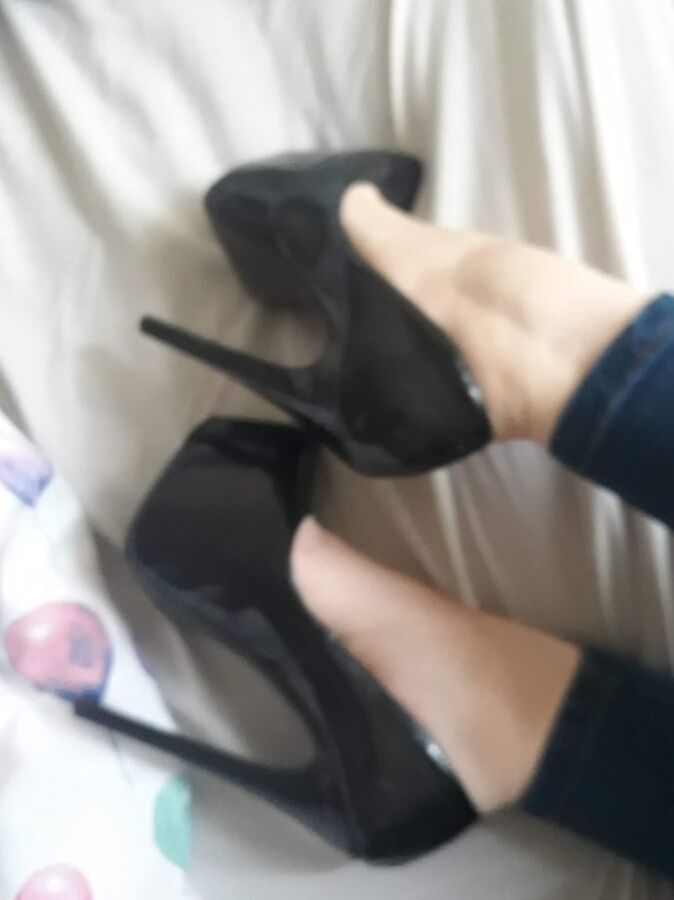 Friends shoes