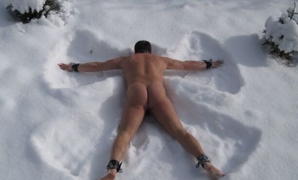Femdom in the snow