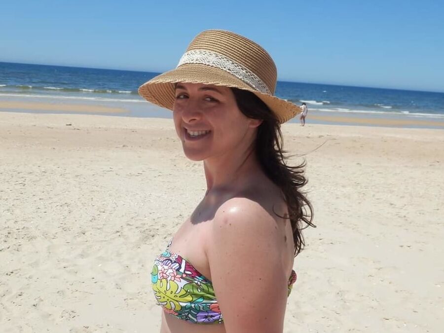 Milf Ana - comment and rate