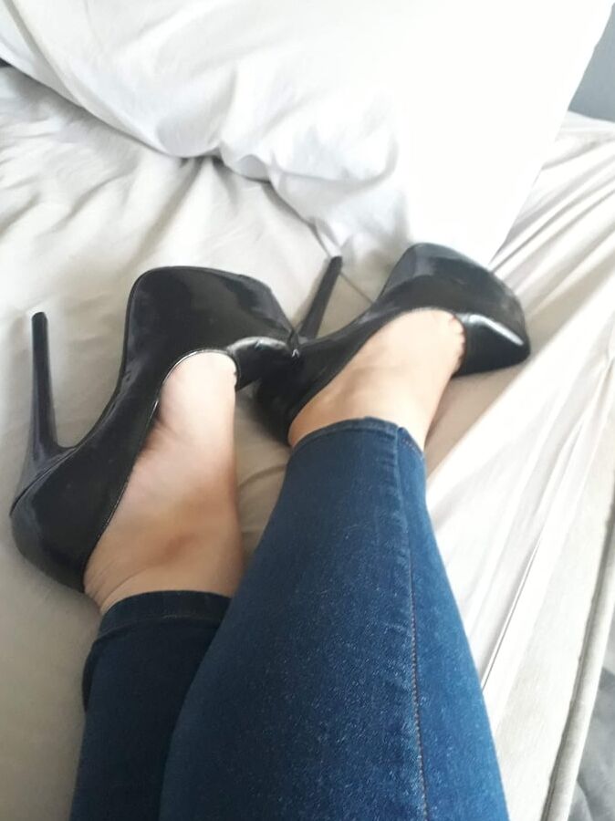 Friends shoes