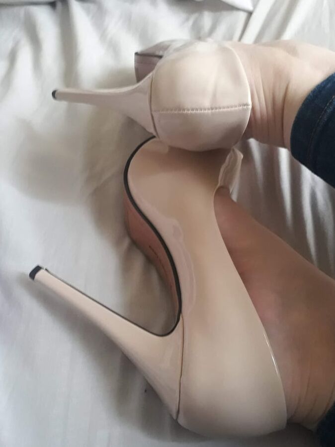 Friends shoes