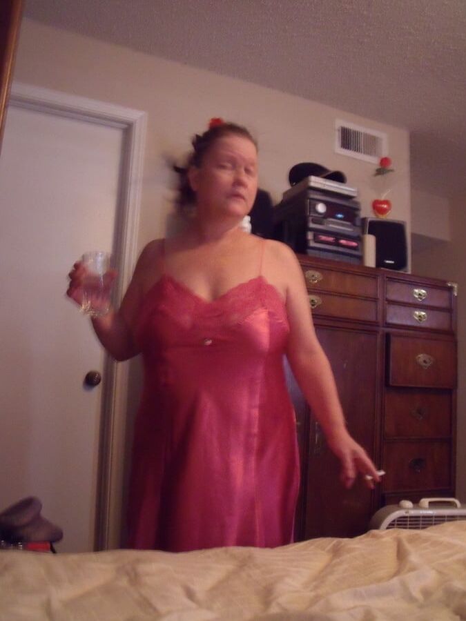 dressed undressed bbw mature slut