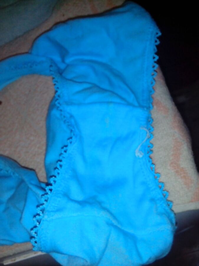 Sis panty RAID found pissy wet