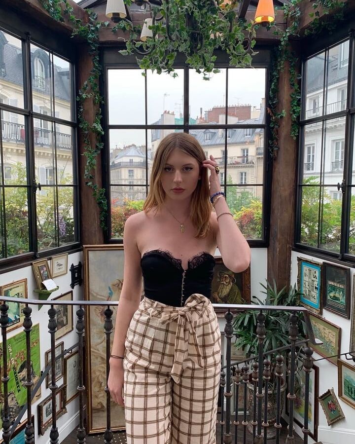 Jeune catin parisienne