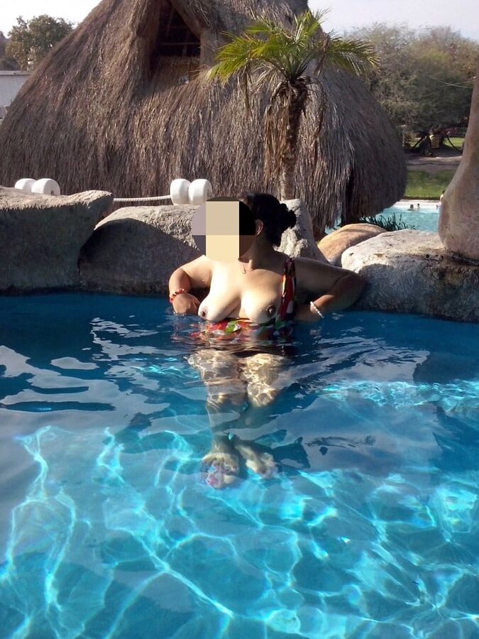 Latina with great tits