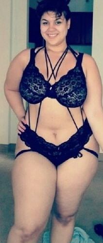 Slide on dem thic thighs