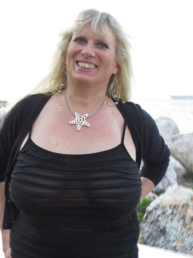Wife Eva from Mainz exposed