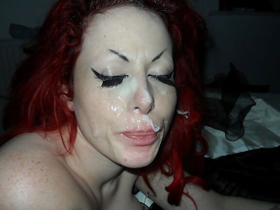 Golden Pussy Gives you a Face Full of Pussy