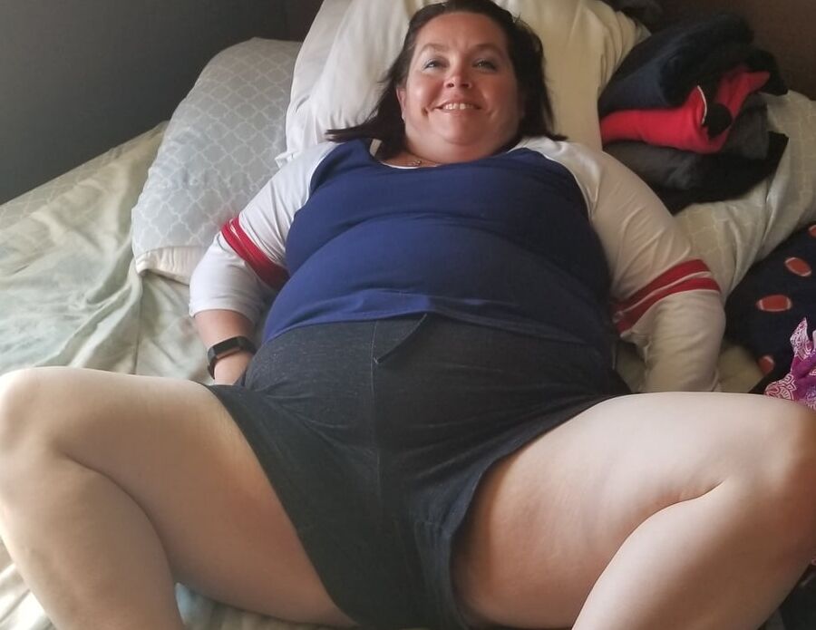 Sexy BBW Couch Booty and Sports Girl