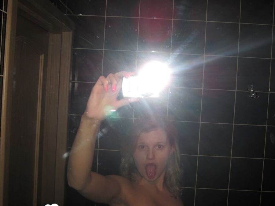 Hot amateur just having some fun on camera