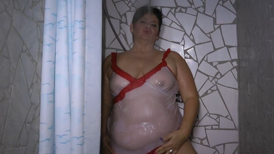 Annadevot - WETLOOK in the shower in BIKINI