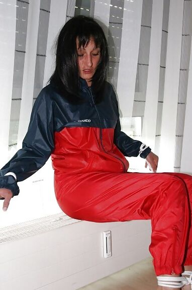 I&;m in shiny nylon, top view, my collection =)