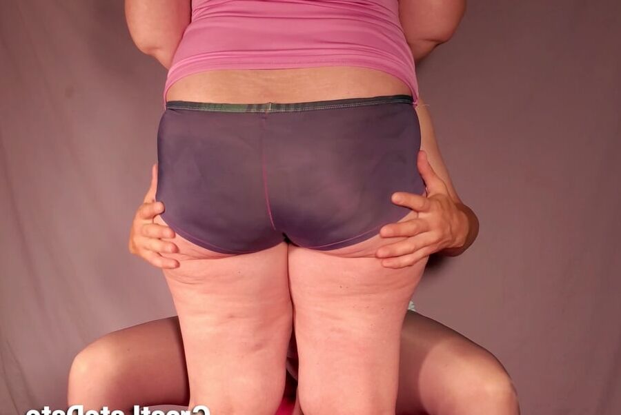 Huge Soft Ass Mature Girlfriend