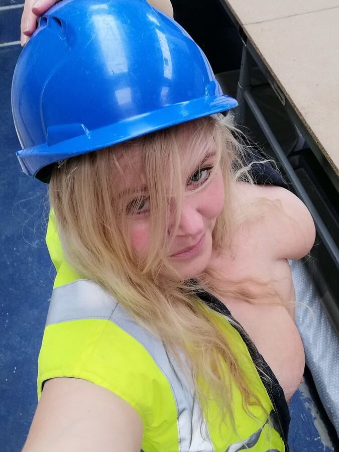 Hard Hat, Hard tits &amp; ass - Blonde haired BBW Mature