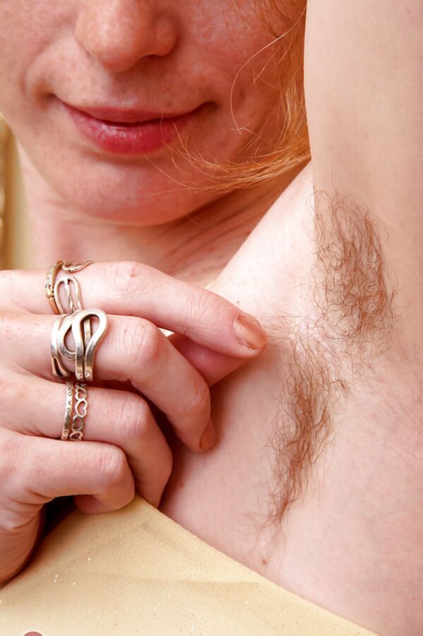 Sassy brunette loves showing off her tatas