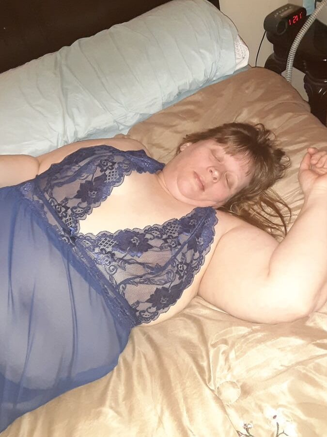 Sexy BBW Wife Starwarp in Blue Lingerie