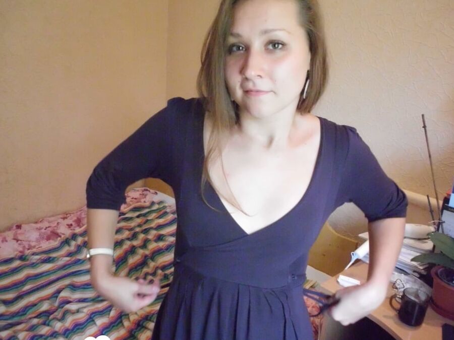 Skinny amateur brunette masturbates furiously on camera