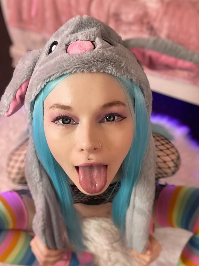 Daddy&;s girl and her hungry holes