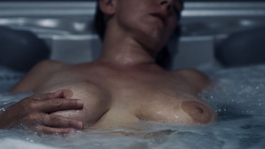 Slut wife in jacuzzi show her big boobs and ass french bitch