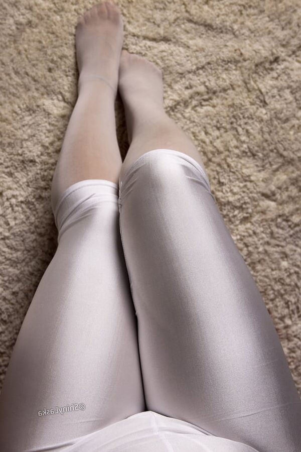 I&;m in shiny nylon, top view, my collection =)