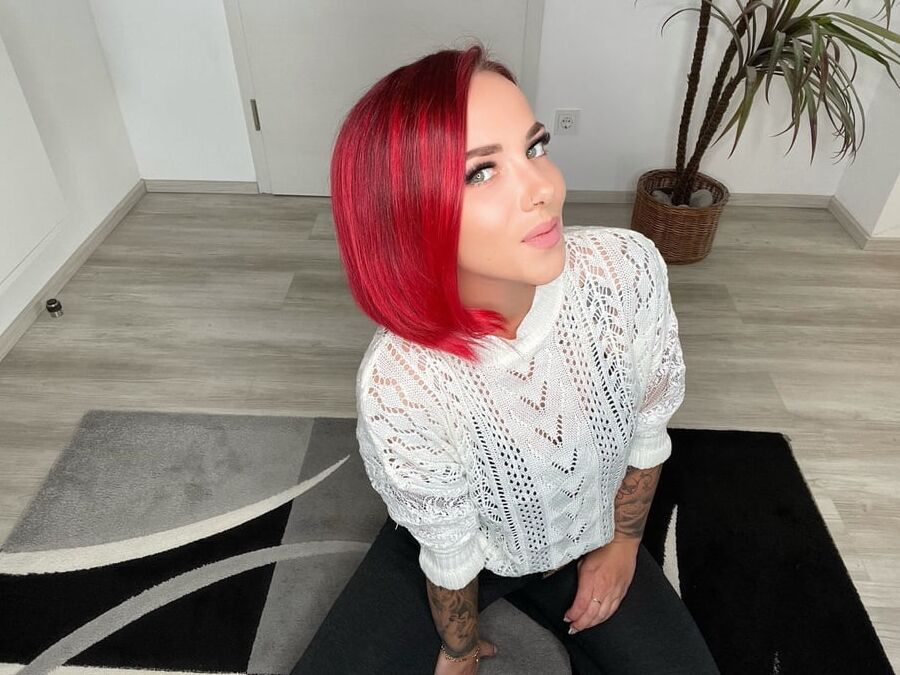 Fuer mehr Bilder melde dich per Whatsapp