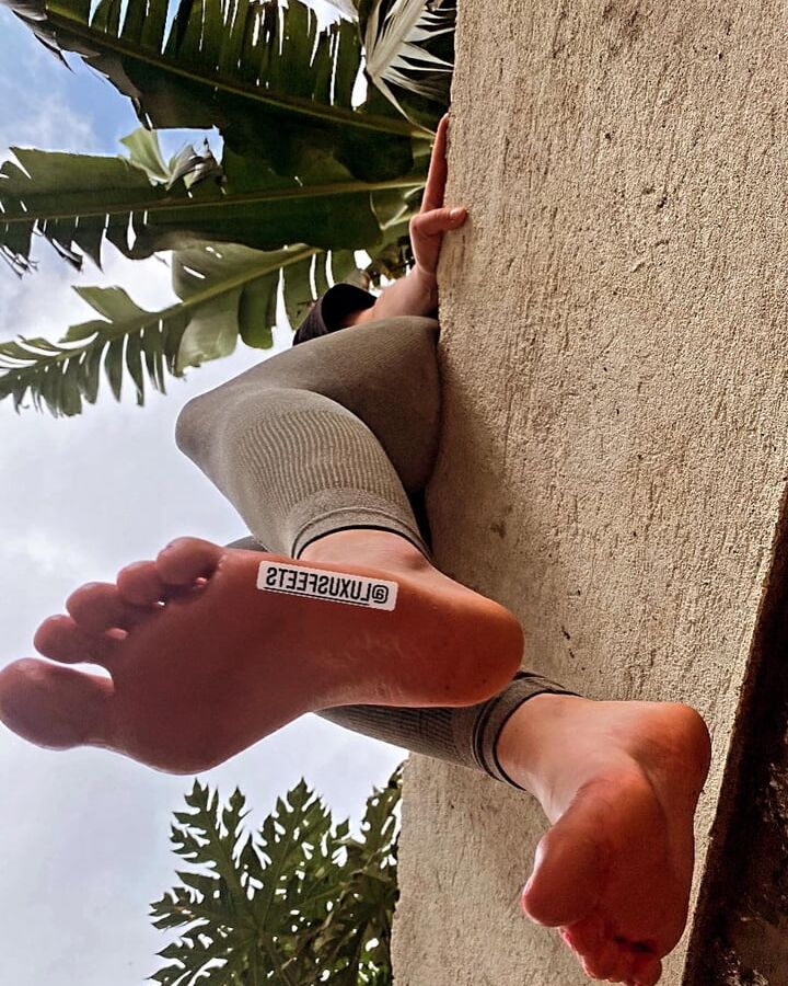 Fuesse Feet