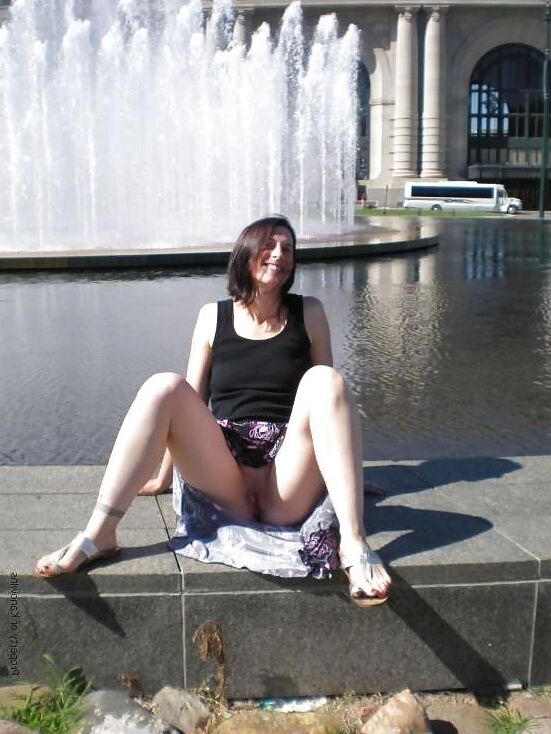 Under the skirt