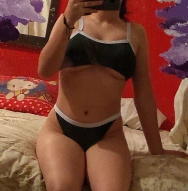 Nudes caseiros de novinha peituda que o Ex vazou na net