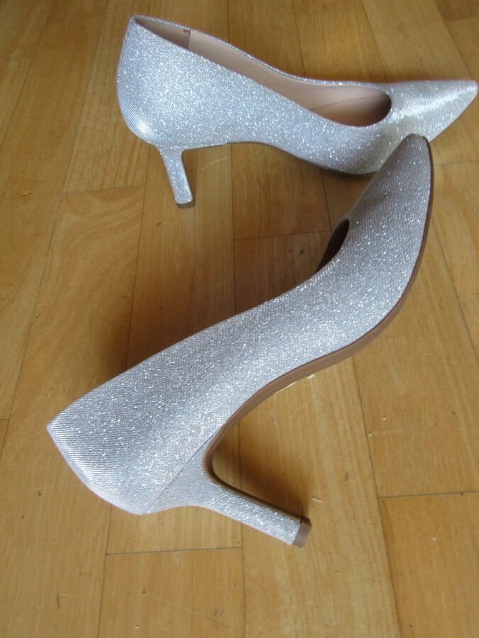 new wedding shoes of Cinderella