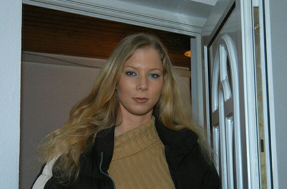ArtisticWife apartment photoshoot