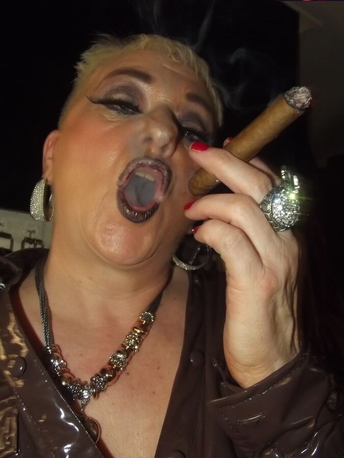 WHORE WHO LOVES SMOKING SEX