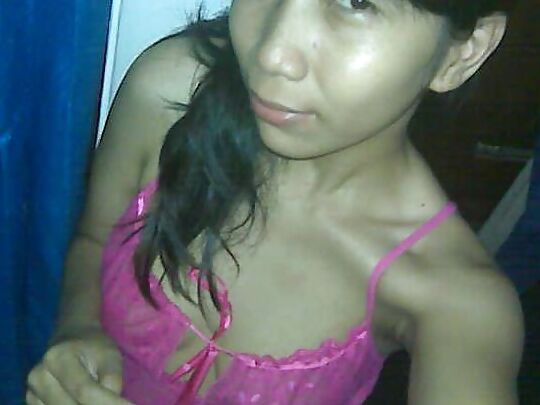 Cewek Memek Seksi Selfie Di Kamar
