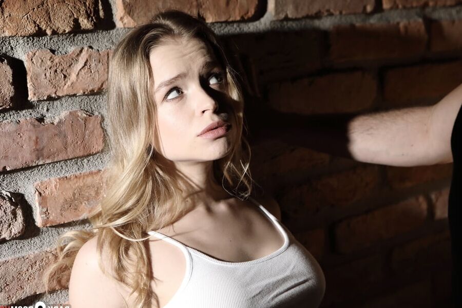 Lovely girl Alexa Flexy learns what the real sex is