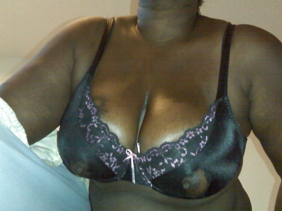 Msnovember Public Big Breasts Black Nipple &amp; Large Areolas