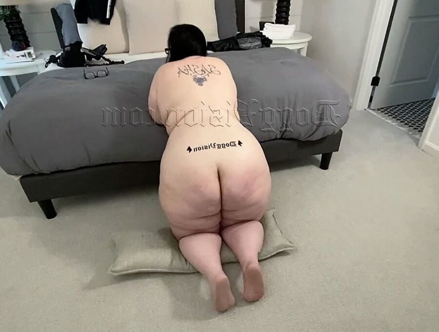 LolaBootyLuv Tramp Stamp Behind the Scenes