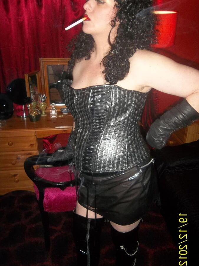 SHIRLEY SMOKING SPUNK SEX