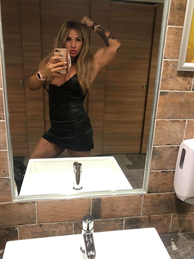 Tabbyanne manchester whore dressed like a slut in public