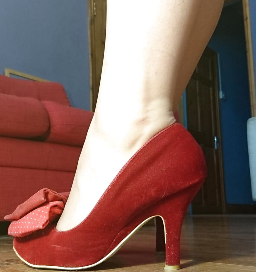 Marie crossdresser denim cut-offs and nude pantyhose