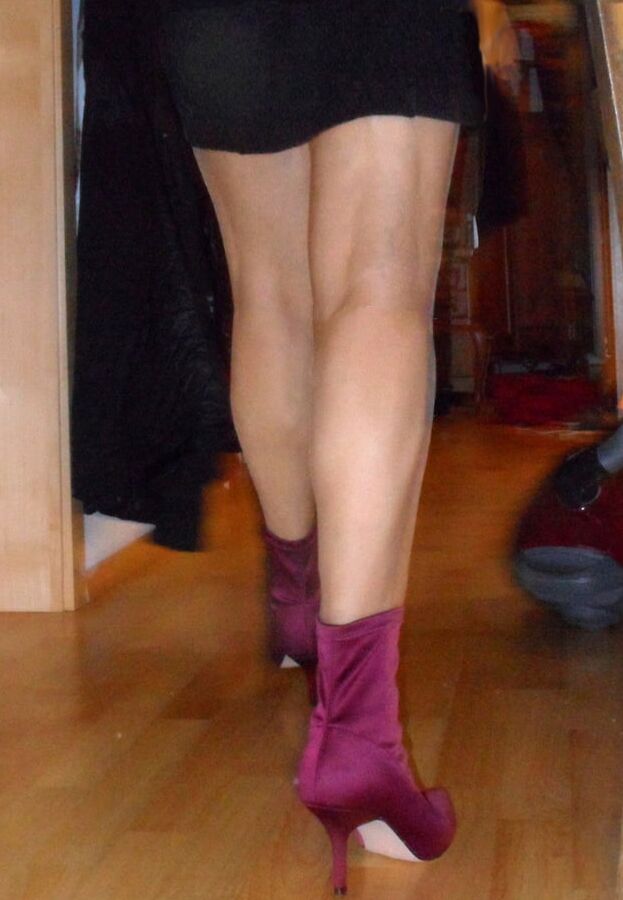 Cindys nylon feet she loves pantyhoses