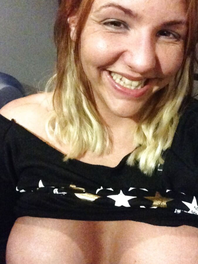 getting tits out for you all to enjoy tabbyanne