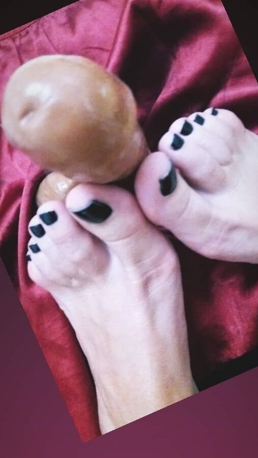 Foot Fetish, Footjob, Dildo, Foot Worship, Sexy Feet..