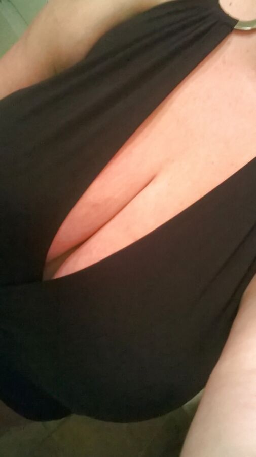 LIL Black dress new years eve