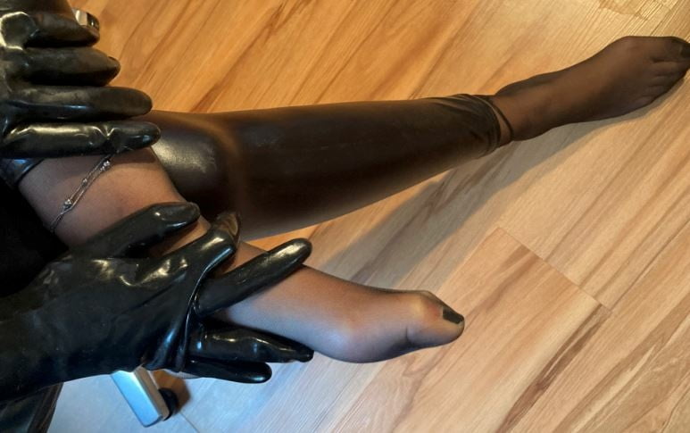 Leggings and Nylon Feet